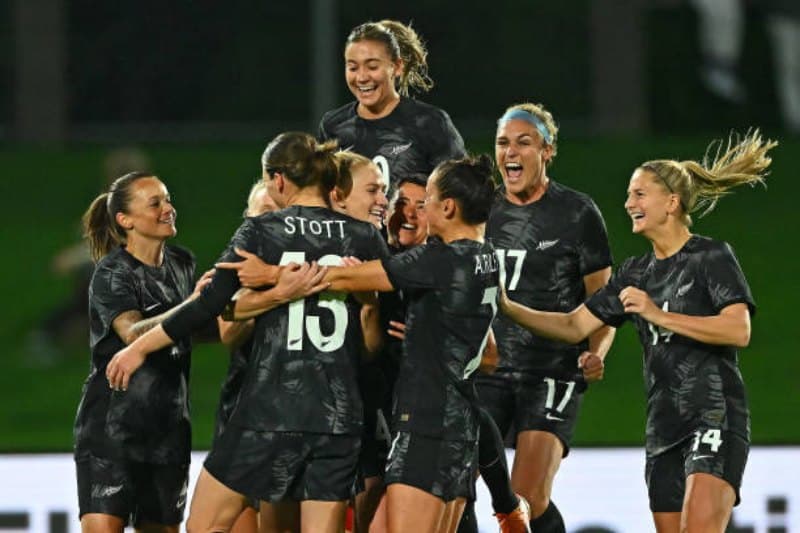 Nữ New Zealand có bàn mở tỷ số vào phút 17