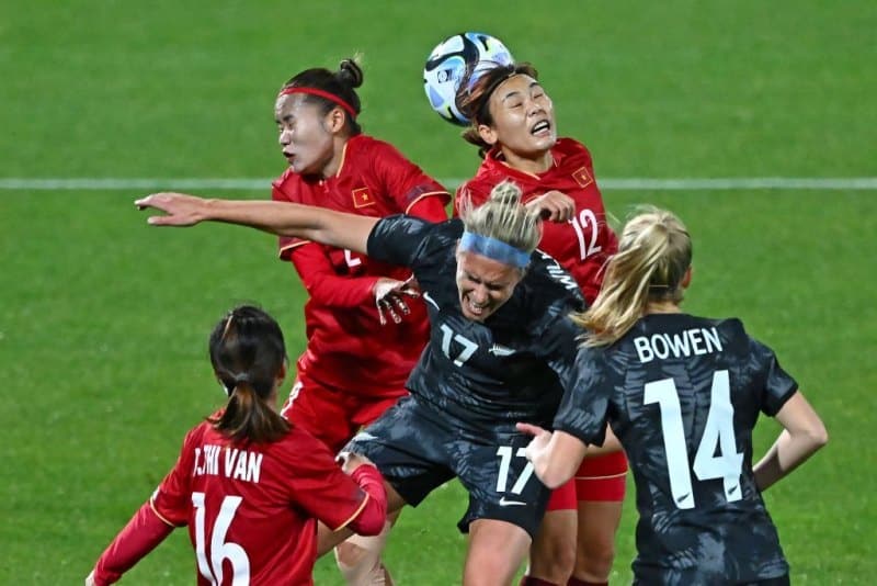 Nữ Việt Nam thua 0-2 trước Nữ New Zealand